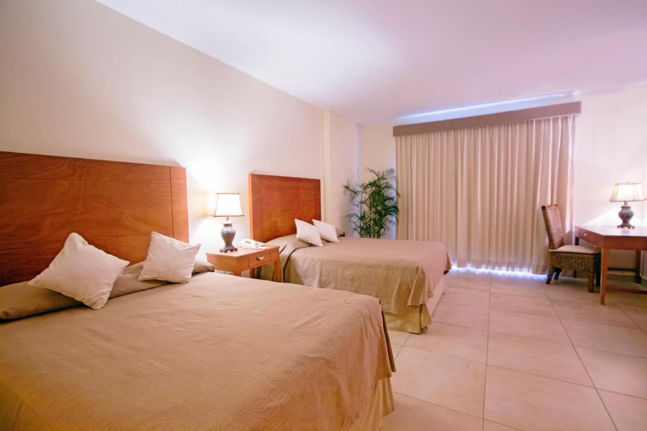 Hotel Arenas Del Mar Resort 탐피코 외부 사진