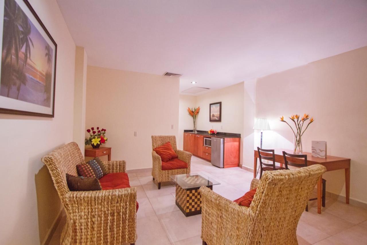 Hotel Arenas Del Mar Resort 탐피코 외부 사진