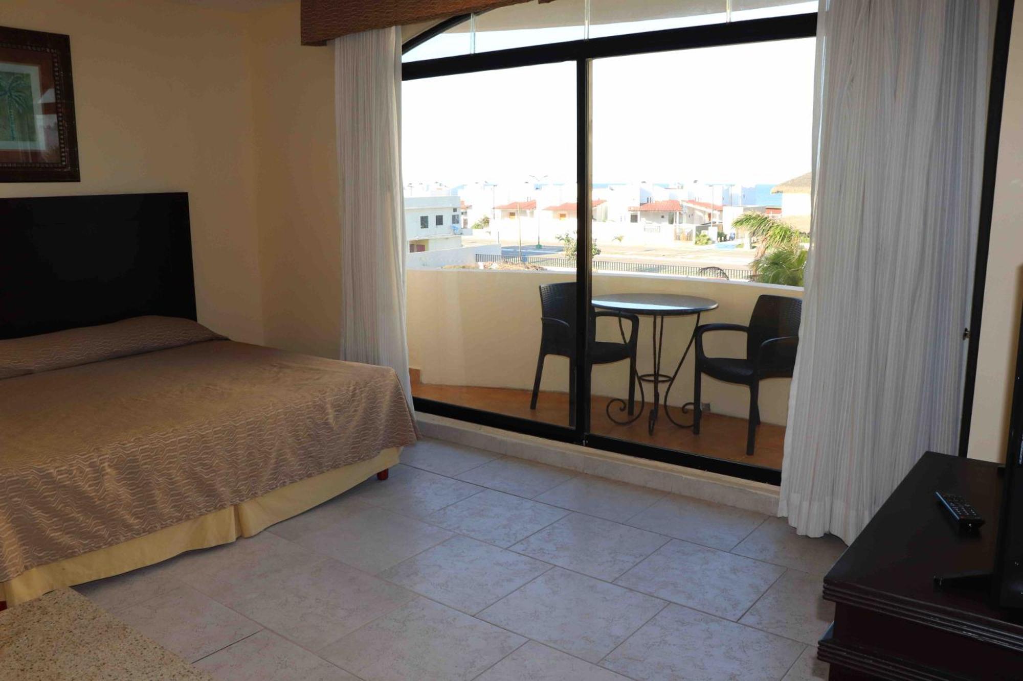 Hotel Arenas Del Mar Resort 탐피코 객실 사진